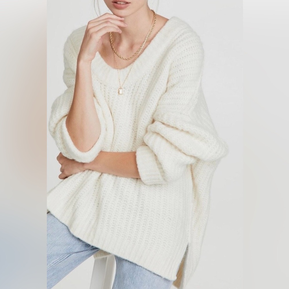 NWOT Free People White Knit Scoop Sweater